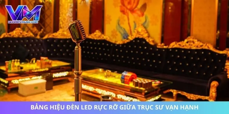 Bảng hiệu đèn led rực rỡ giữa trục Sư Vạn Hạnh